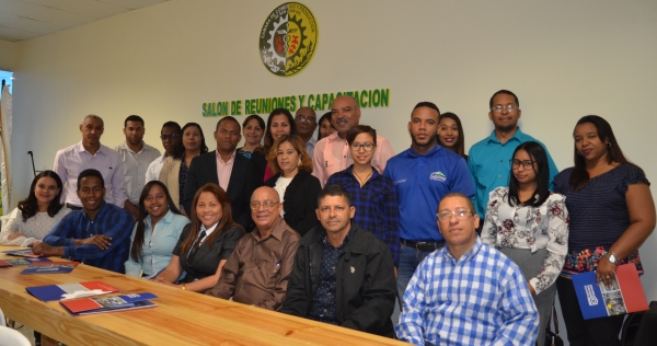 CDC imparte seminario a los miembros de la Cámara de Comercio de San Juan Inc