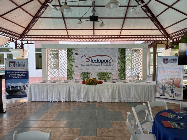 Conversatorio sobre los Instrumentos de Defensa Comercial en la República Dominicana dirigido a los miembros de la Federación Dominicana de Porcicultores (FEDOPORC)