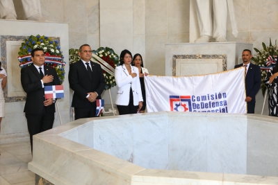 Ofrenda floral Altar de la Patria, en conmemoración del 179 Aniversario de la Independencia Nacional
